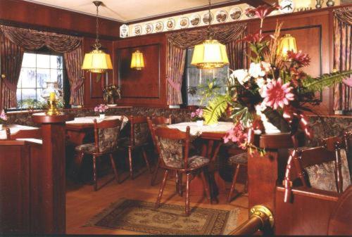 Landgasthof Deutsches Haus Ulmbach Ngoại thất bức ảnh